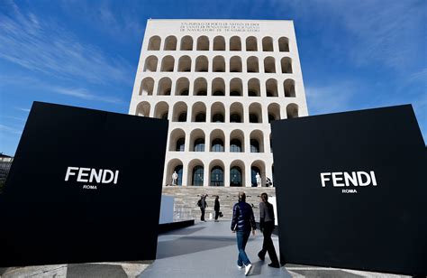 fendi roma palazzo|fendi headquarter.